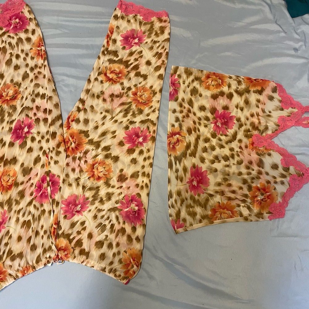 Large Victoria Secret pajama set